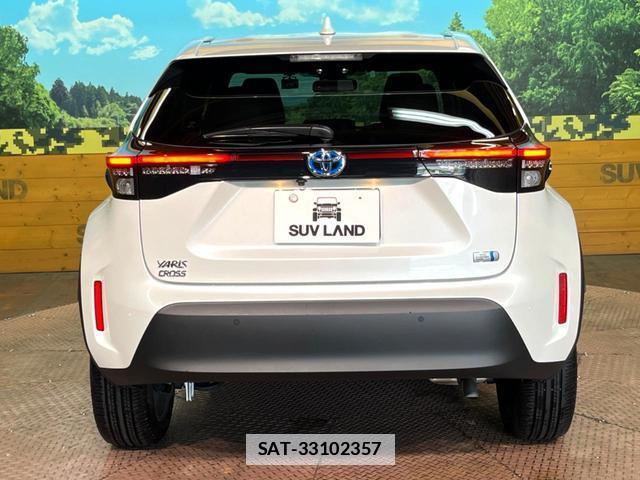 Toyota YARIS CROSS 2023-04 7869208-14