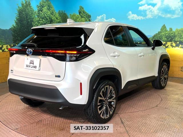 Toyota YARIS CROSS 2023-04 7869208-16
