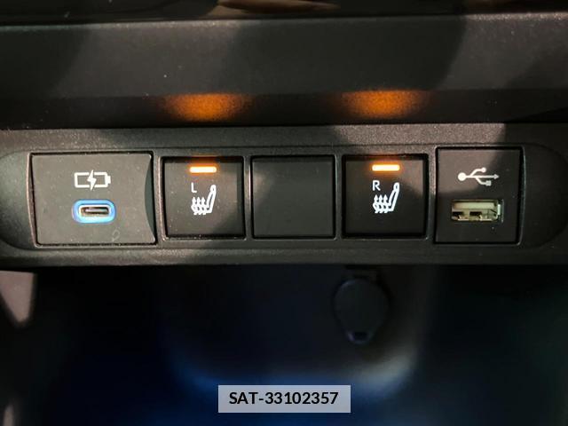 Toyota YARIS CROSS 2023-04 7869208-5