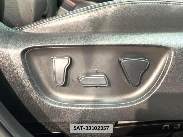 Toyota YARIS CROSS 2023-04 7869208-6
