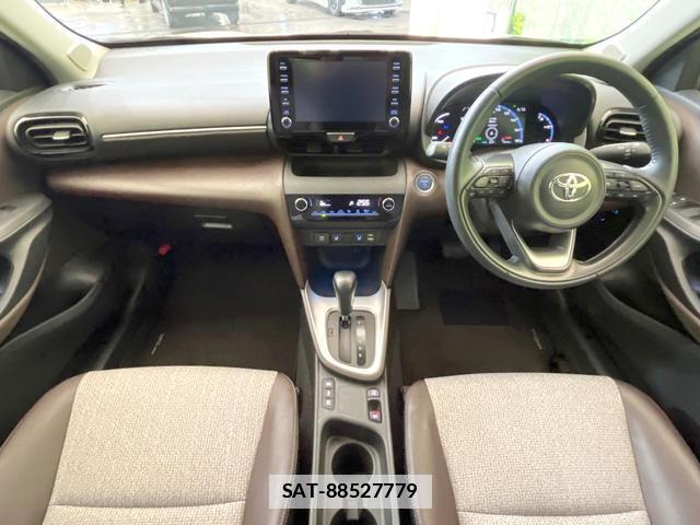 Toyota YARIS CROSS 2021-04 7869873-1