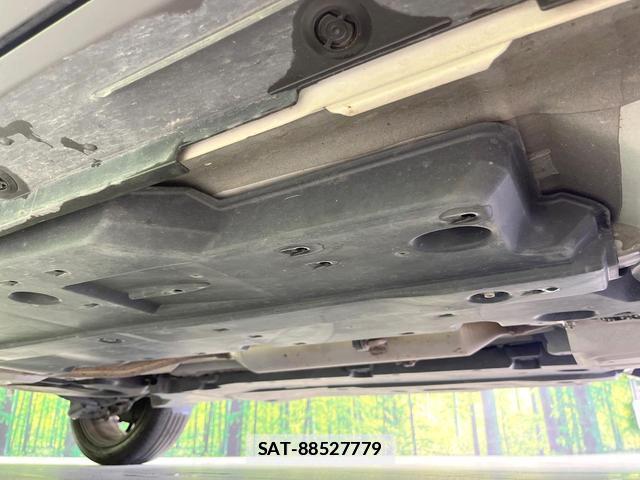 Toyota YARIS CROSS 2021-04 7869873-18
