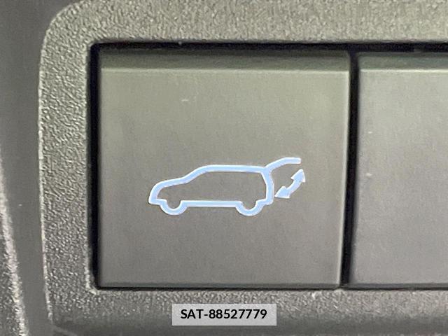 Toyota YARIS CROSS 2021-04 7869873-5