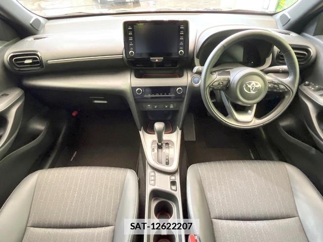 Toyota YARIS CROSS 2023-03 7869877-1