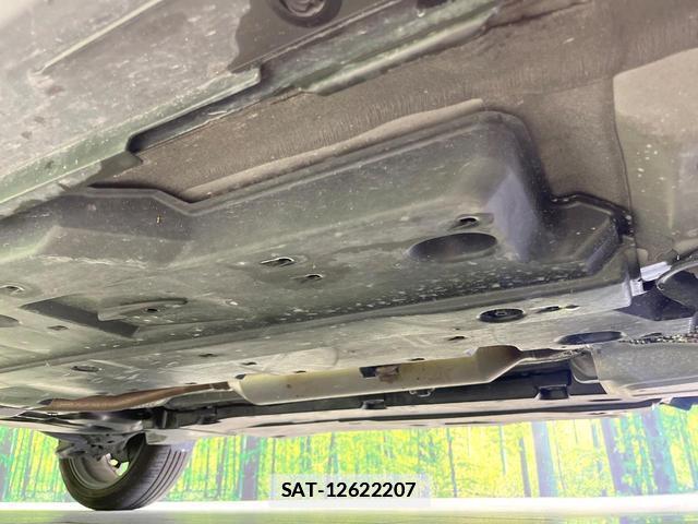 Toyota YARIS CROSS 2023-03 7869877-17