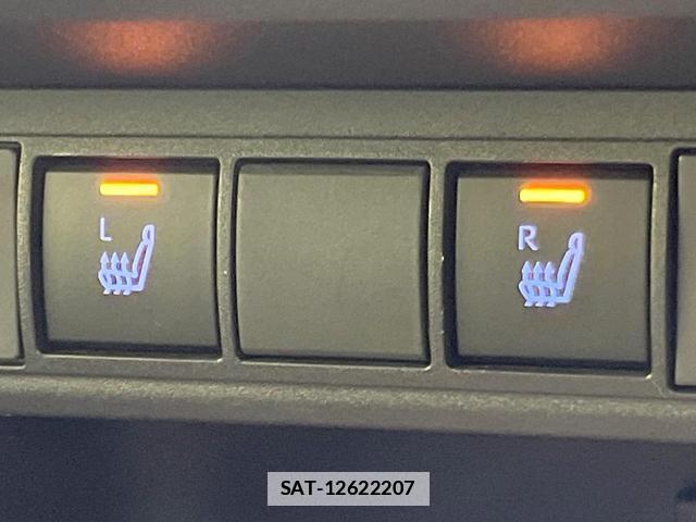 Toyota YARIS CROSS 2023-03 7869877-5