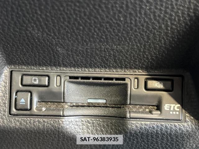 Toyota YARIS CROSS 2025-01 7870448-6