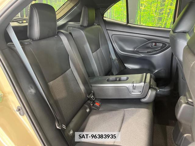 Toyota YARIS CROSS 2025-01 7870448-8