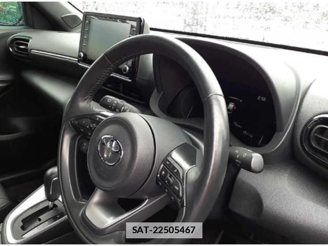 Toyota YARIS CROSS 2023-09 7870668-2