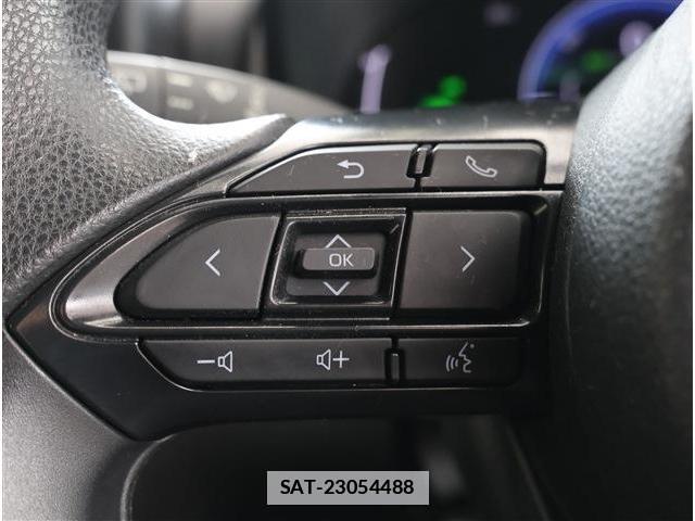 Toyota YARIS CROSS 2024-05 7871365-12