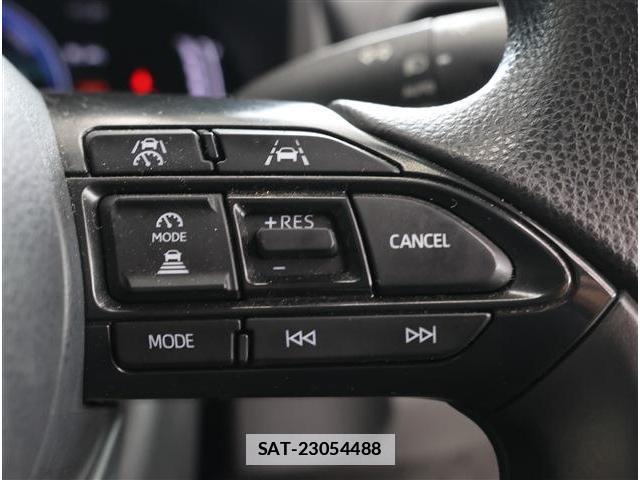 Toyota YARIS CROSS 2024-05 7871365-13