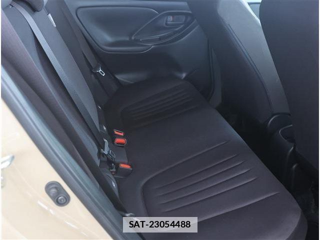 Toyota YARIS CROSS 2024-05 7871365-15