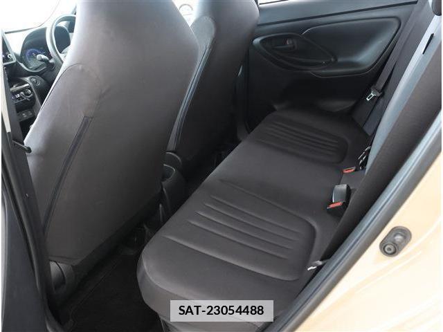 Toyota YARIS CROSS 2024-05 7871365-17