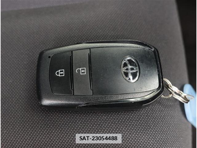 Toyota YARIS CROSS 2024-05 7871365-18