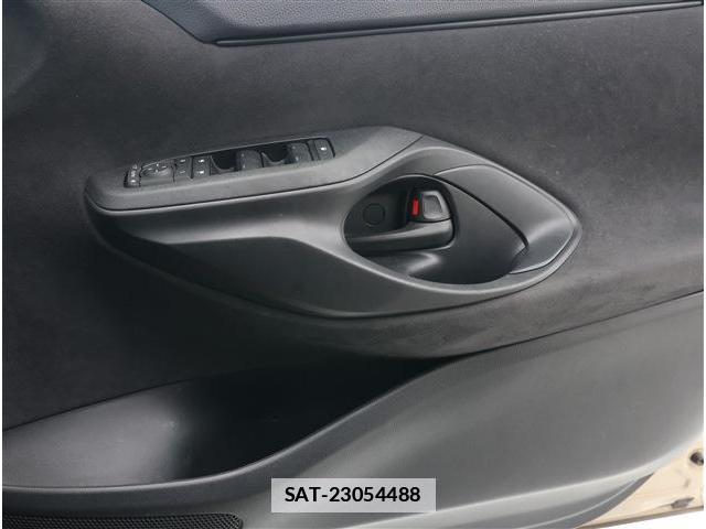 Toyota YARIS CROSS 2024-05 7871365-5