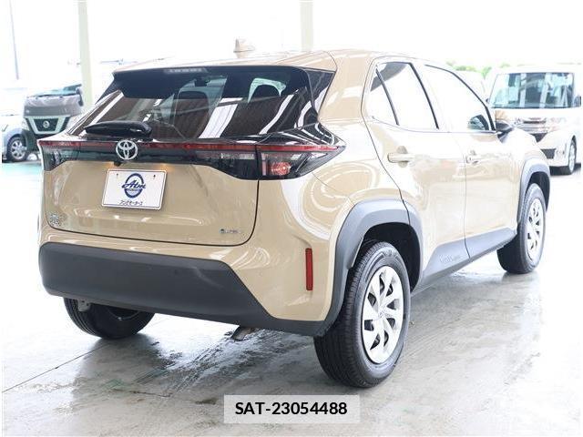 Toyota YARIS CROSS 2024-05 7871365-6