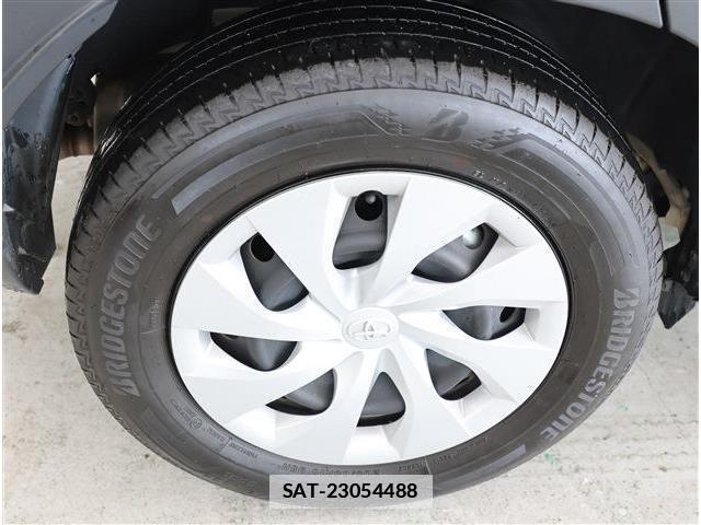 Toyota YARIS CROSS 2024-05 7871365-8