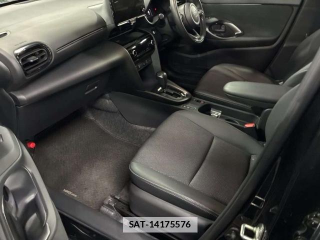 Toyota YARIS CROSS 2024-01 7871748-7