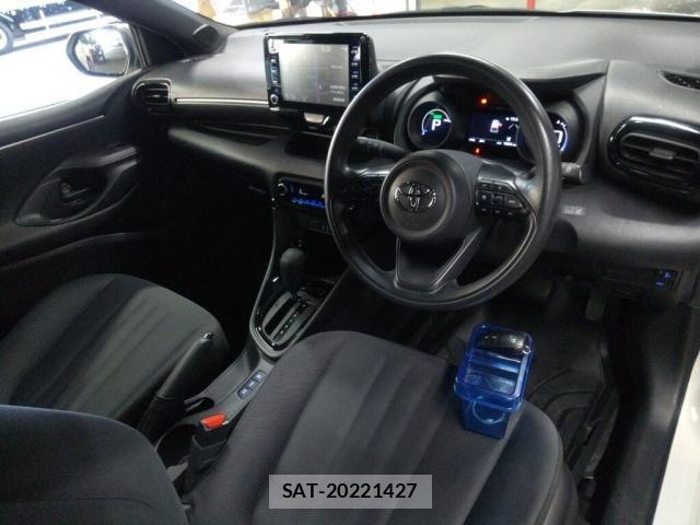 Toyota YARIS 2022-07 7867304-2
