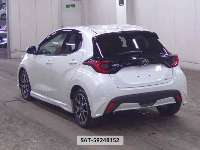 Toyota YARIS 2025-04 7867322-1