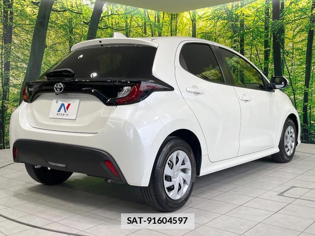 Toyota YARIS 2020-04 7869044-16