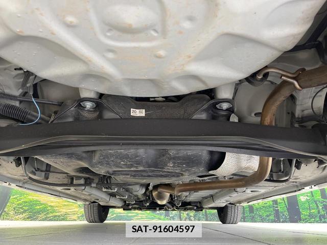 Toyota YARIS 2020-04 7869044-18