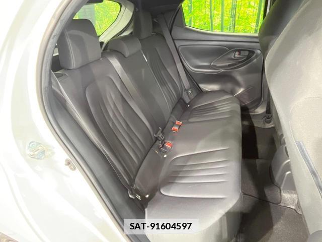 Toyota YARIS 2020-04 7869044-8