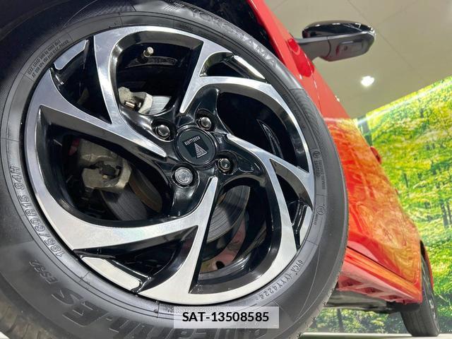 Toyota YARIS 2020-10 7869131-12