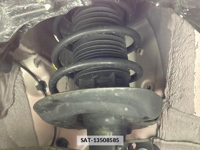 Toyota YARIS 2020-10 7869131-19