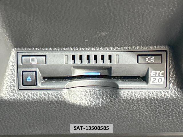 Toyota YARIS 2020-10 7869131-5