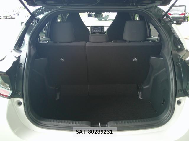 Toyota YARIS 2022-05 7870419-16