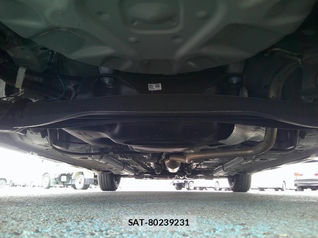 Toyota YARIS 2022-05 7870419-18