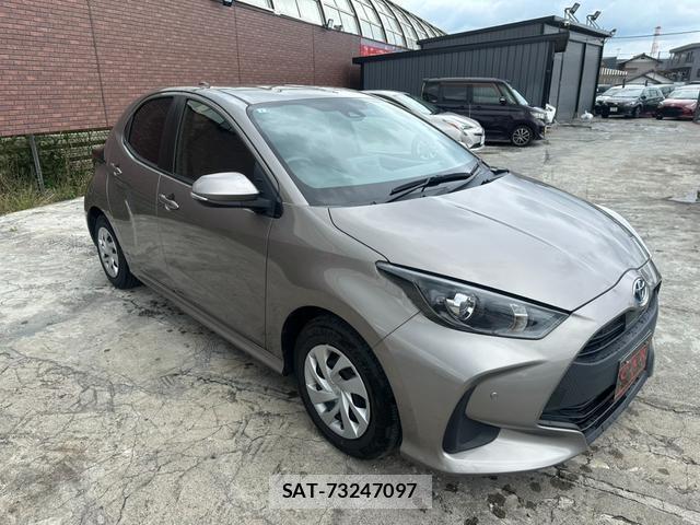 Toyota YARIS 2022-07 7870834-13