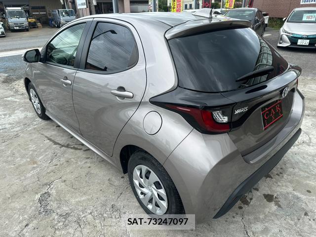 Toyota YARIS 2022-07 7870834-17