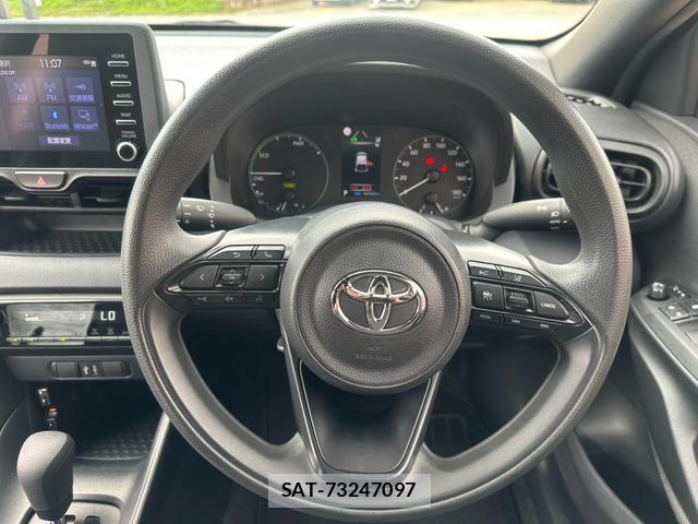 Toyota YARIS 2022-07 7870834-3