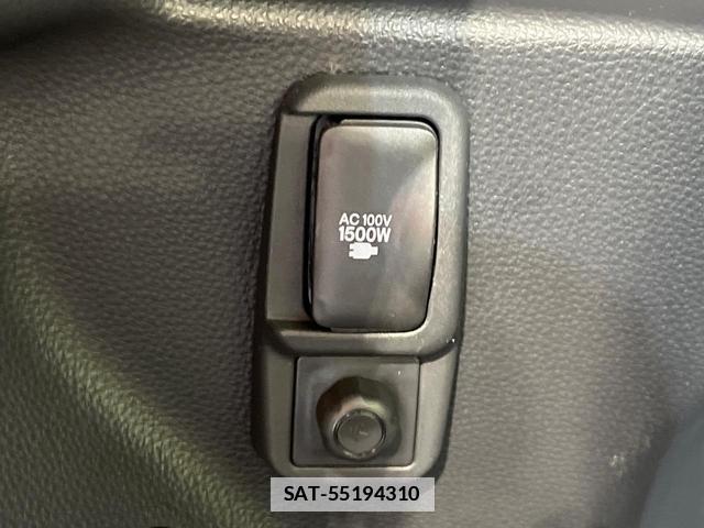 Toyota YARIS 2023-06 7872474-6