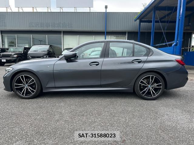 Bmw 3 SERIES 2019-06 7914269-12