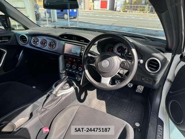 Toyota 86 2016-09 7917404-5