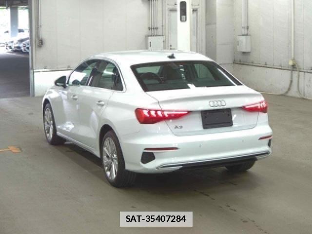 Audi A3 SEDAN 2023-06 7915463-1