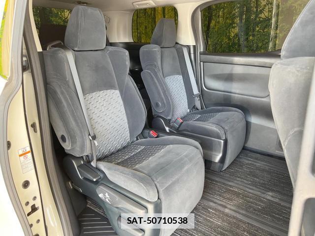 Toyota ALPHARD 2017-11 7913598-8