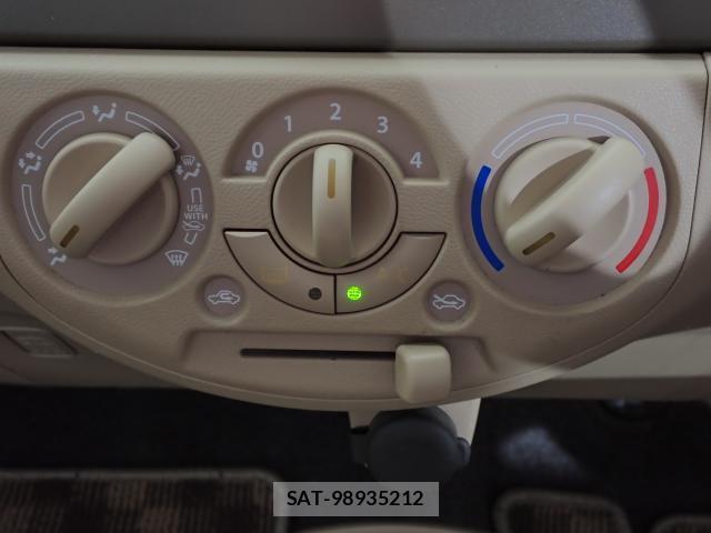 Suzuki ALTO 2013-09 7915157-15