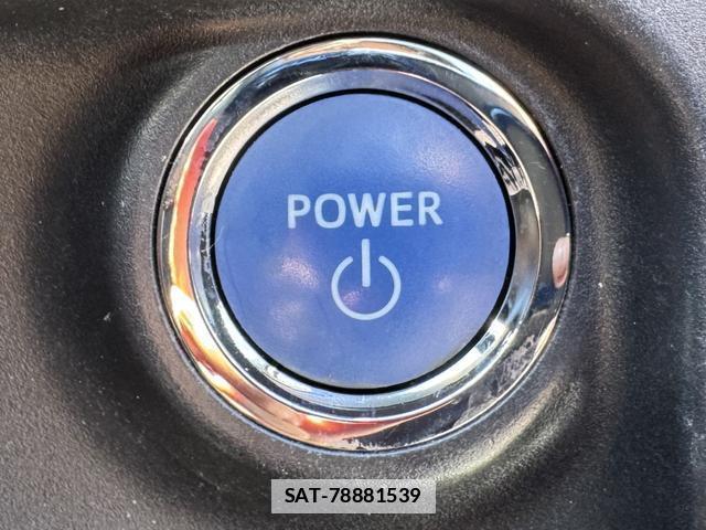 Toyota AQUA 2017-02 7913188-5