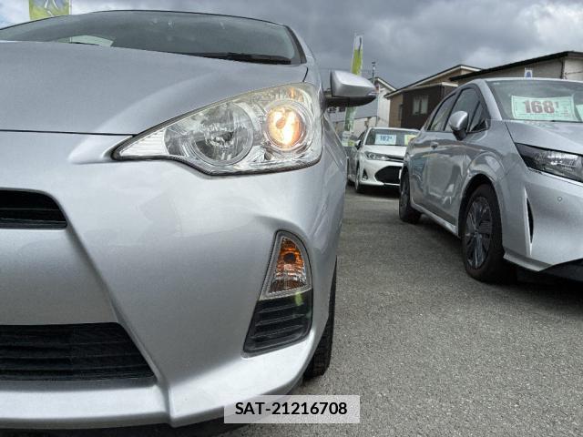 Toyota AQUA 2012-10 7913969-18