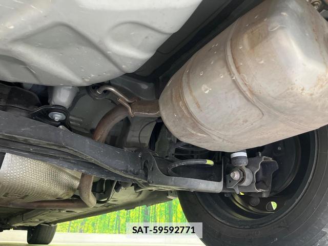 Toyota AQUA 2021-12 7914091-19