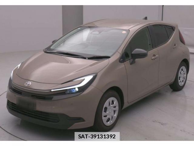 Toyota AQUA 2025-11 7914894-3