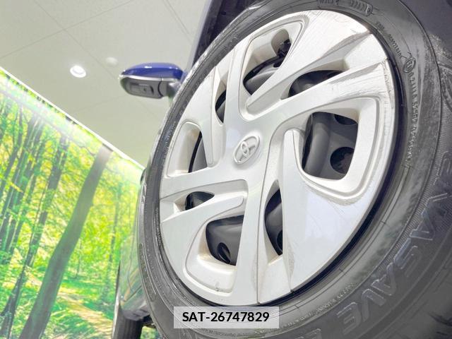 Toyota AQUA 2021-07 7914952-12