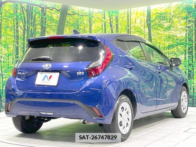 Toyota AQUA 2021-07 7914952-16