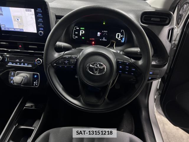 Toyota AQUA 2023-05 7916102-10