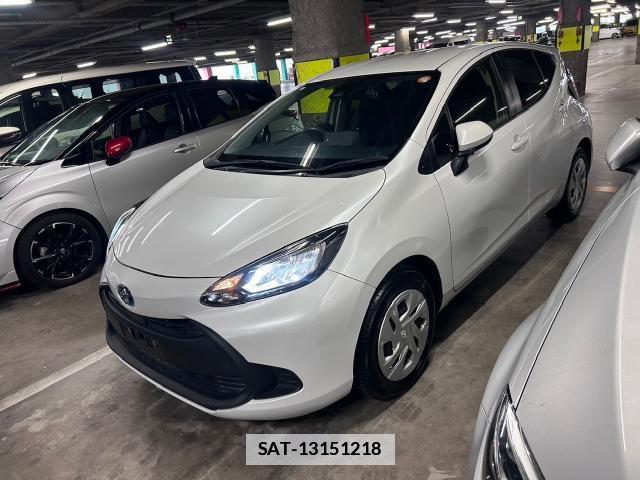 Toyota AQUA 2023-05 7916102-7