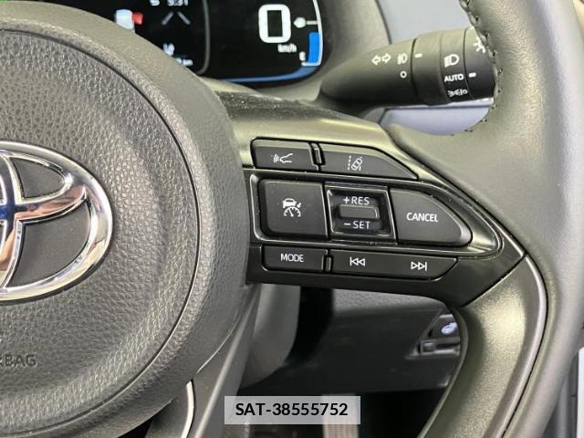 Toyota AQUA 2025-05 7916846-12